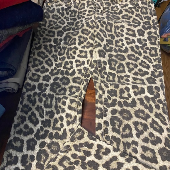 Pants - Picture 4 of 4